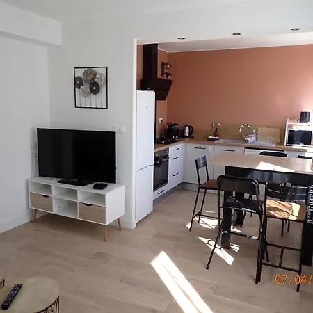 Апартаменты Escale Montferrandaise Клермон-Ферран