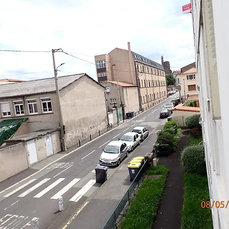 Escale Montferrandaise Apartament *