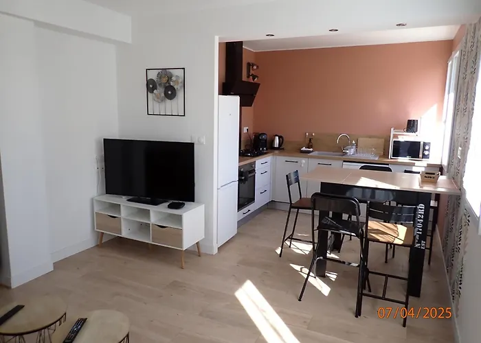 Апартаменты Escale Montferrandaise Клермон-Ферран